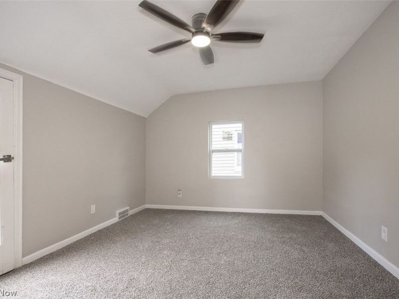16811 Biltmore Avenue, Cleveland, OH 44128 Photo 20