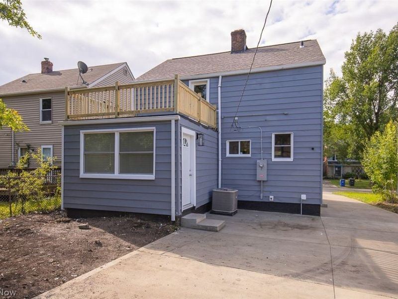 16811 Biltmore Avenue, Cleveland, OH 44128 Photo 36