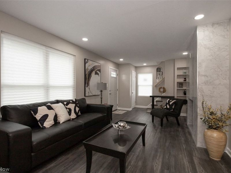 16811 Biltmore Avenue, Cleveland, OH 44128 Photo 5
