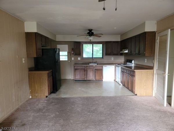 211 Lake Shore North, Montague, NJ 07827