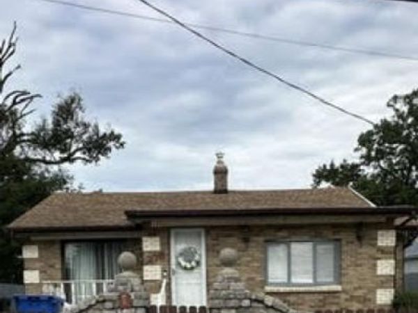 216 Hillcrest Ave, Old Bridge, NJ 08879
