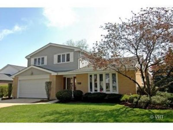 2603 N Forrest Lane , Arlington Heights, IL 60004