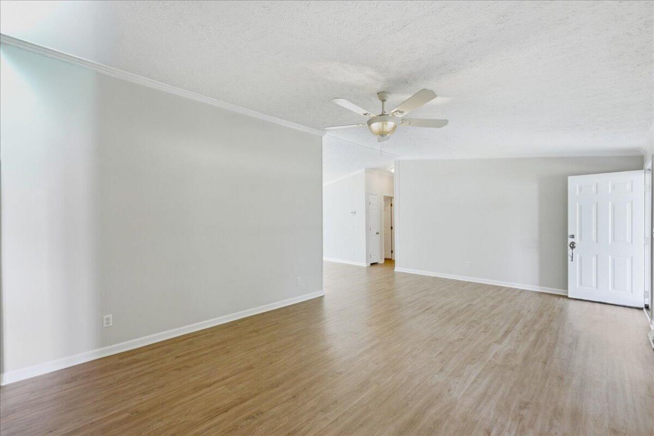 1301 Mill Creek Drive Photo 7