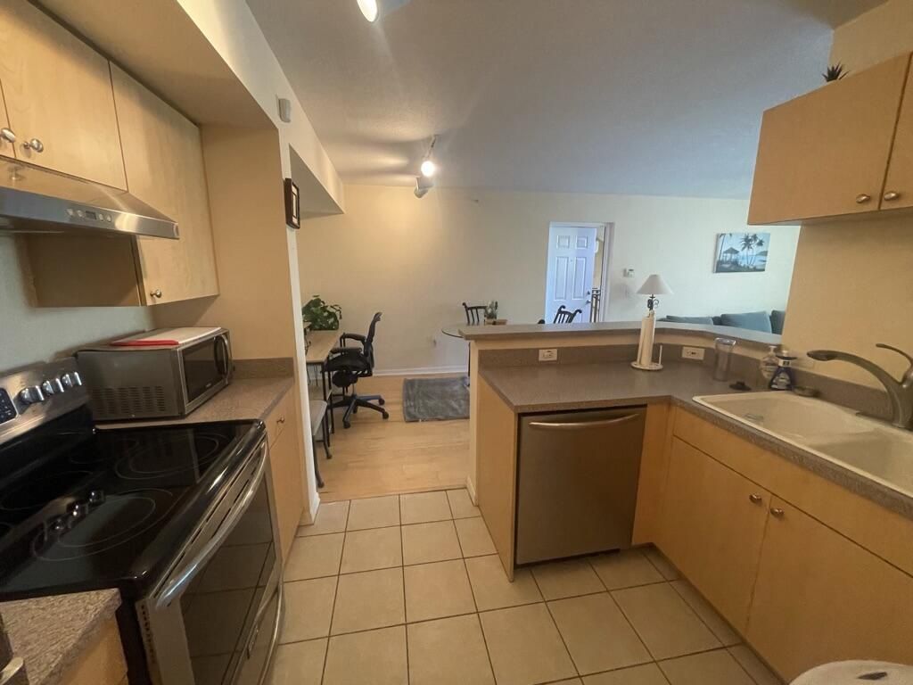 712 Villa Circle, Boynton Beach, FL 33435 Photo