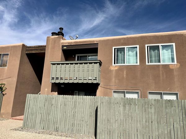 257 La Vida Nueva Del Oeste SW, Albuquerque, NM 87105