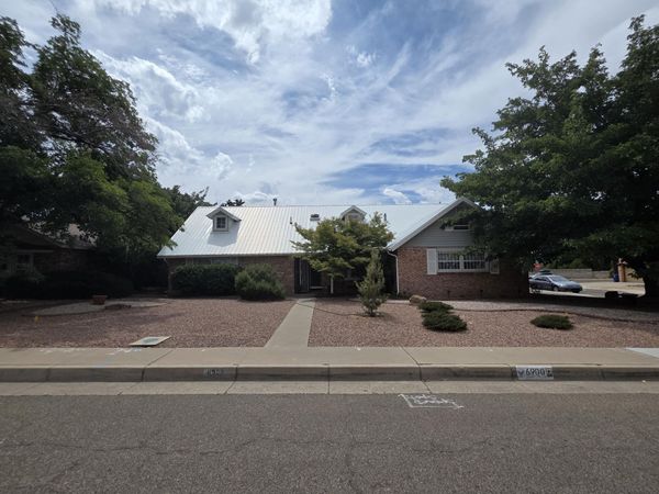 6900 Seminole Road NE, Albuquerque, NM 87110