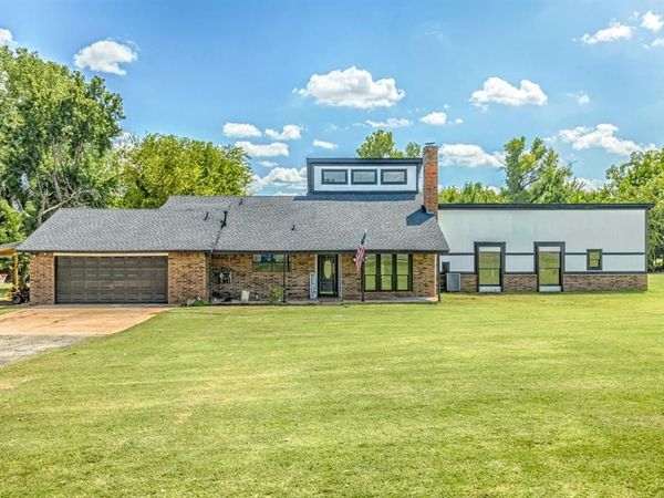 707 Cedar Springs Drive, Tuttle, OK 73089