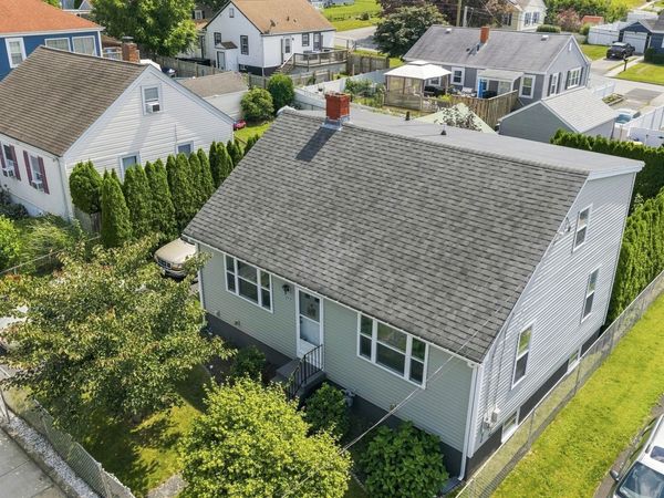577 Pokross St, Fall River, MA 02724