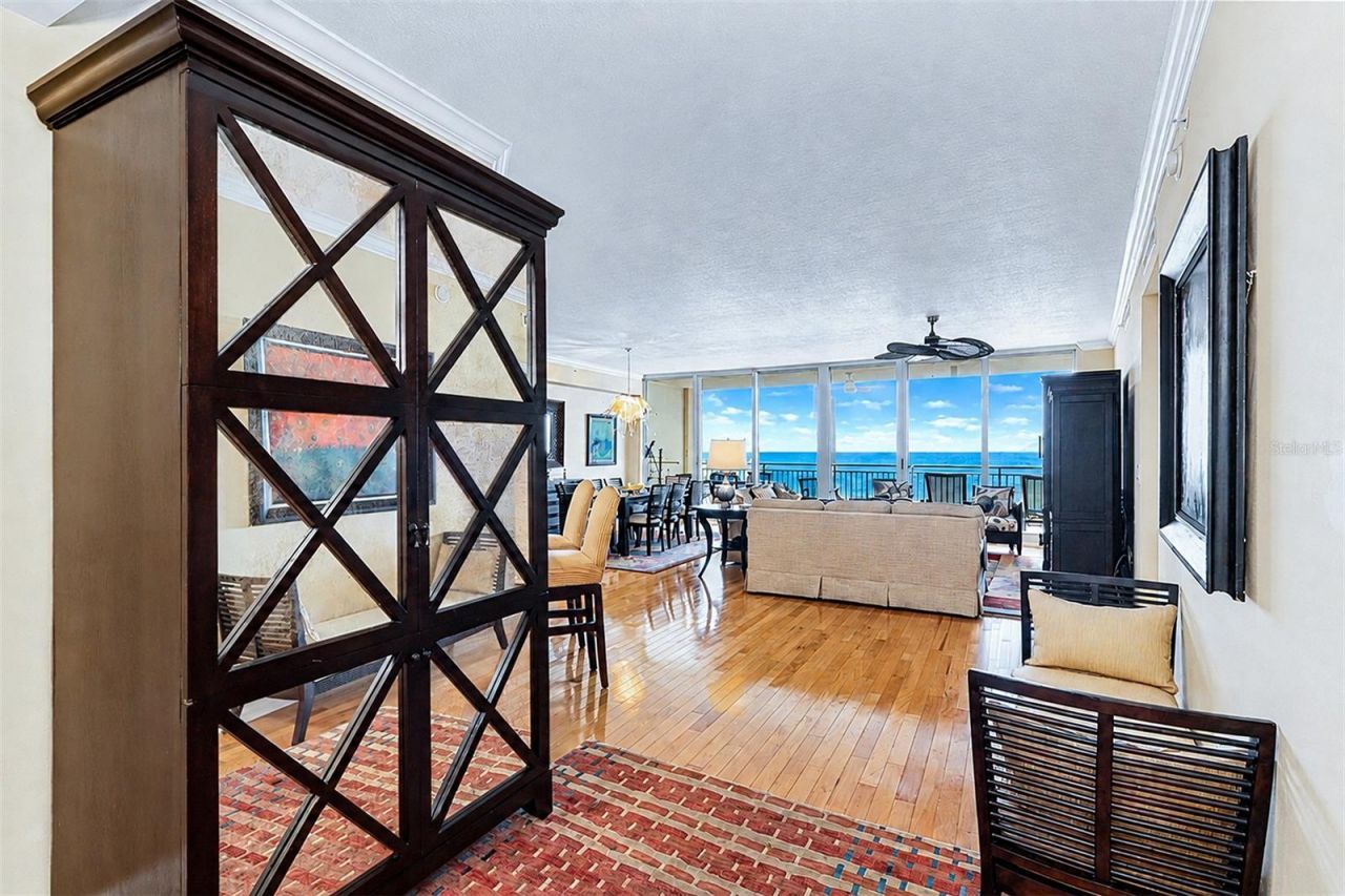 15208 Gulf Boulevard, Unit 404, Madeira Beach, FL 33708 Photo