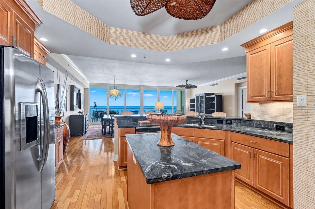 15208 Gulf Boulevard, Unit 404, Madeira Beach, FL 33708 Photo