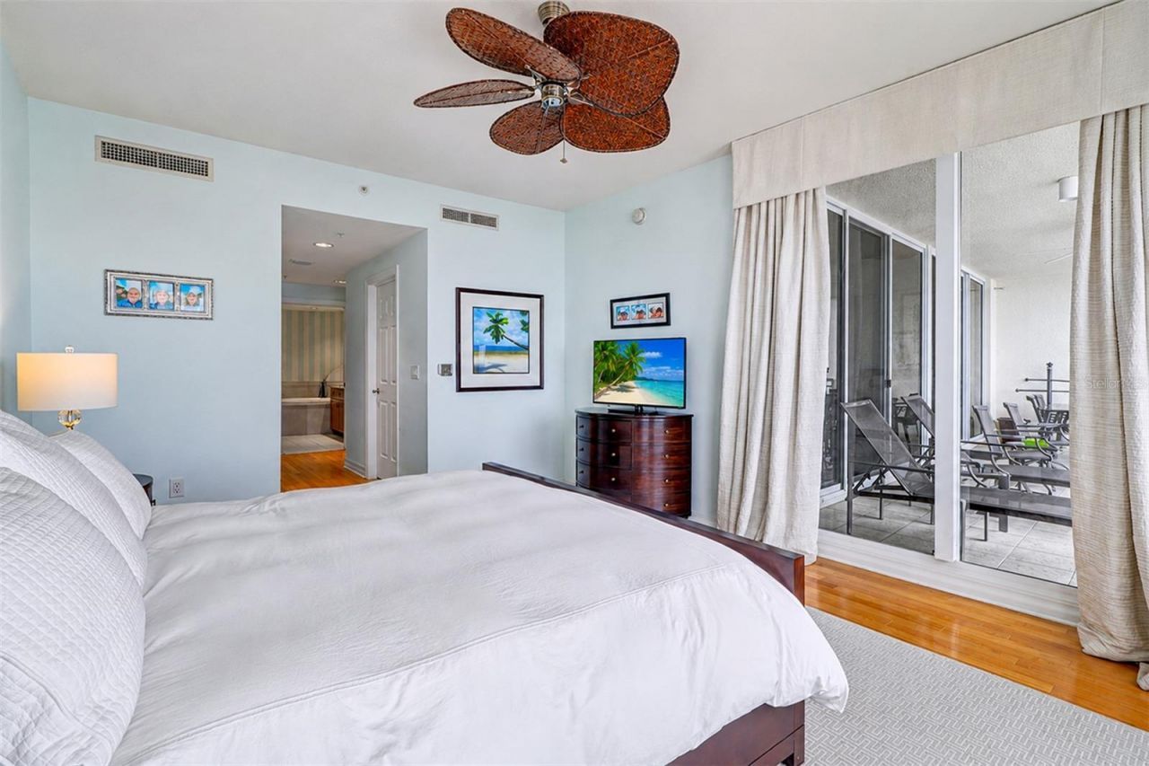 15208 Gulf Boulevard, Unit 404, Madeira Beach, FL 33708 Photo
