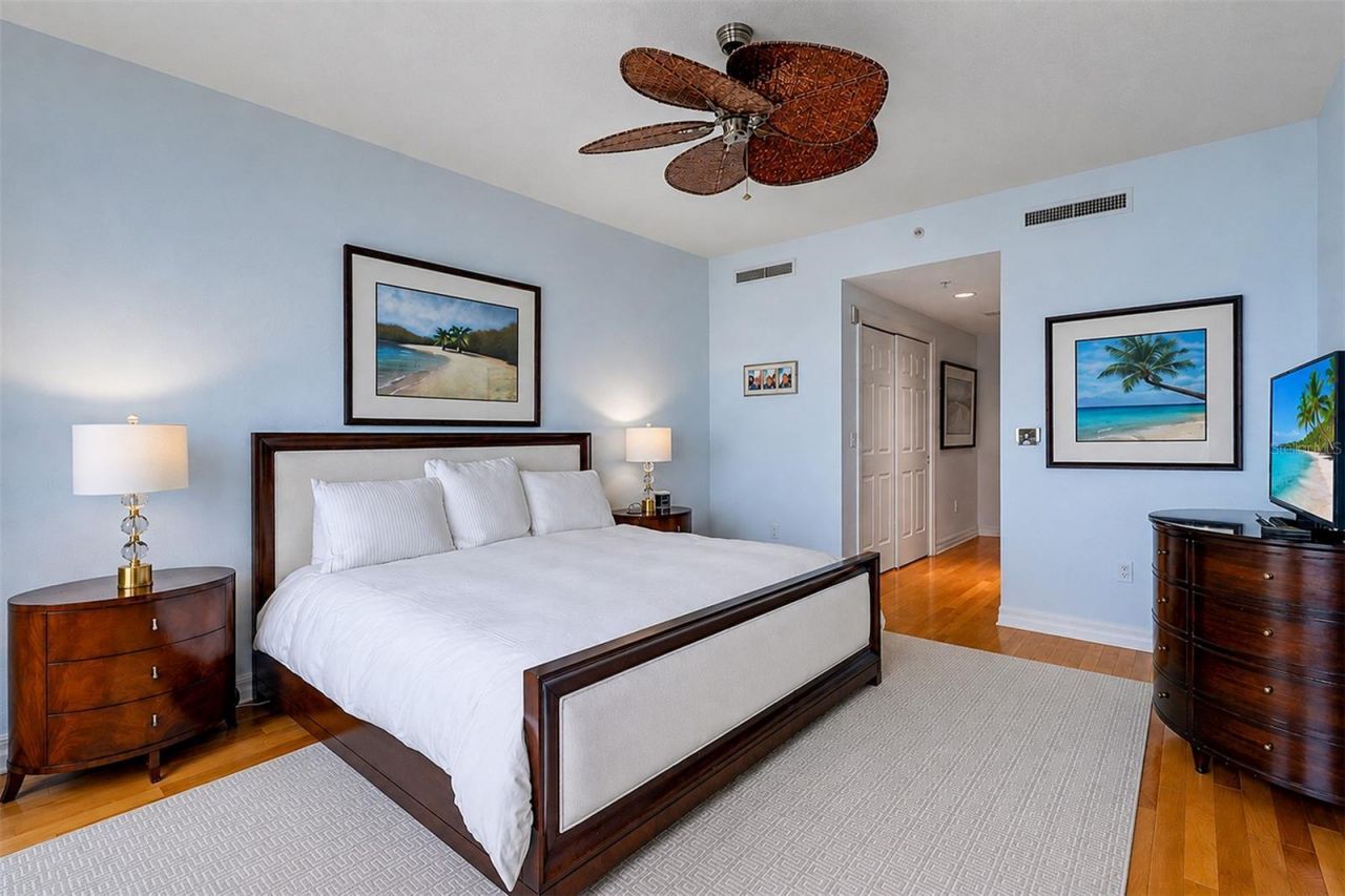 15208 Gulf Boulevard, Unit 404, Madeira Beach, FL 33708 Photo
