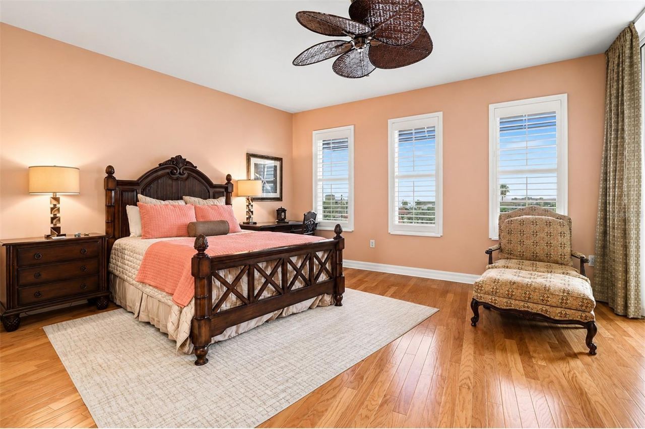 15208 Gulf Boulevard, Unit 404, Madeira Beach, FL 33708 Photo