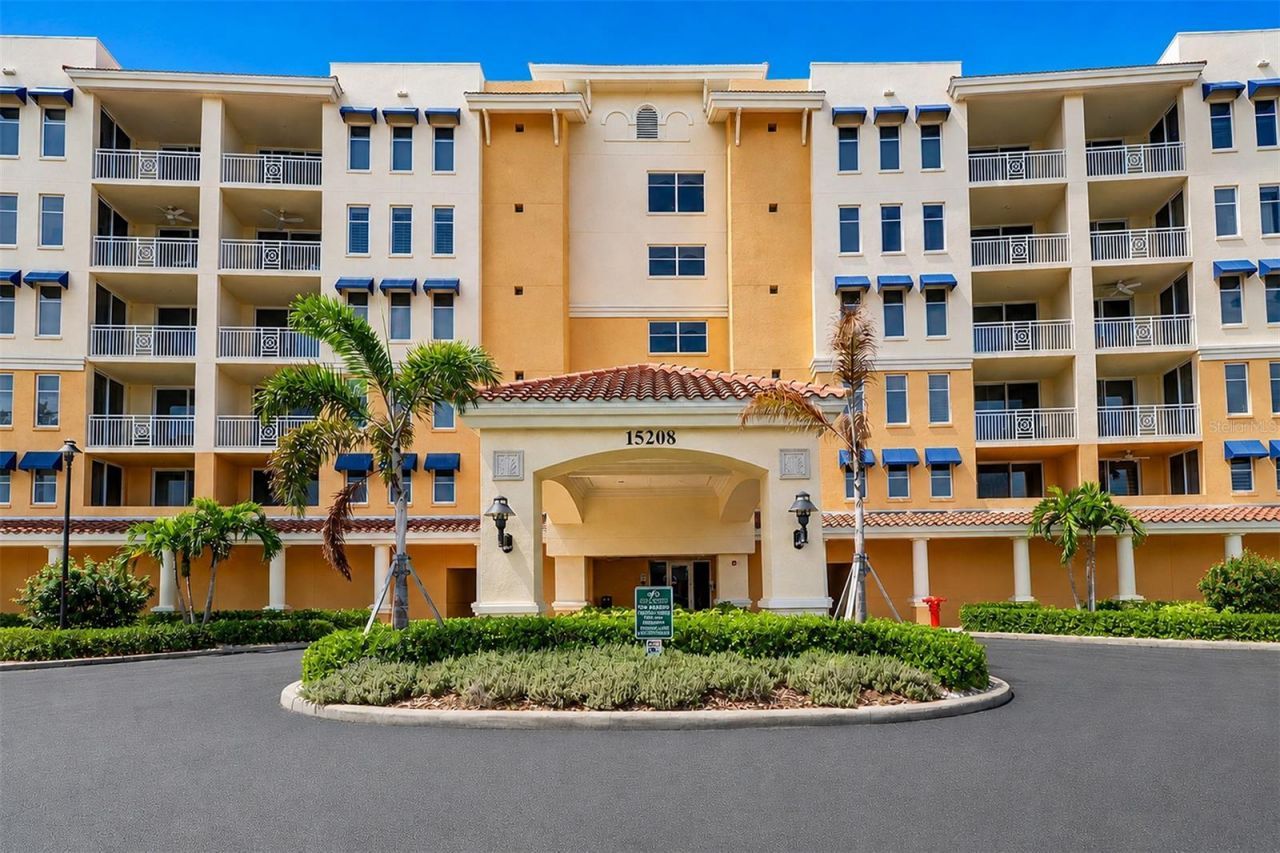 15208 Gulf Boulevard, Unit 404, Madeira Beach, FL 33708 Photo