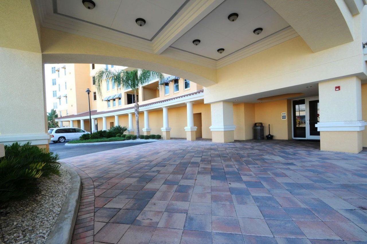 15208 Gulf Boulevard, Unit 404, Madeira Beach, FL 33708 Photo