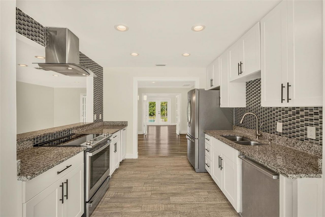 812 Willowbranch Avenue, Clearwater, FL 33764 Photo