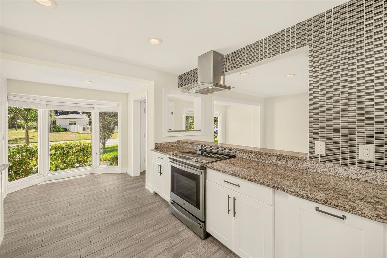 812 Willowbranch Avenue, Clearwater, FL 33764 Photo