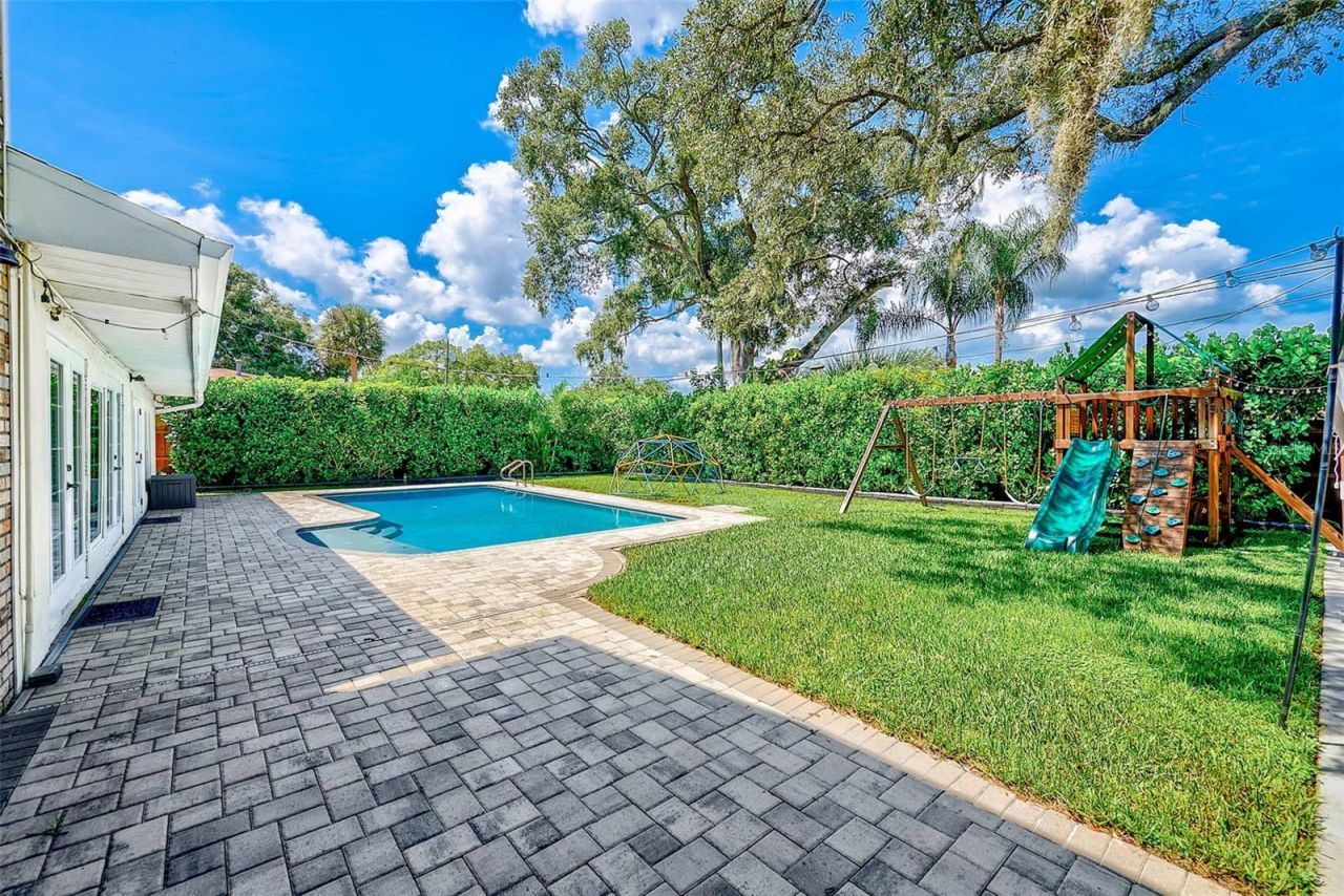 812 Willowbranch Avenue, Clearwater, FL 33764 Photo