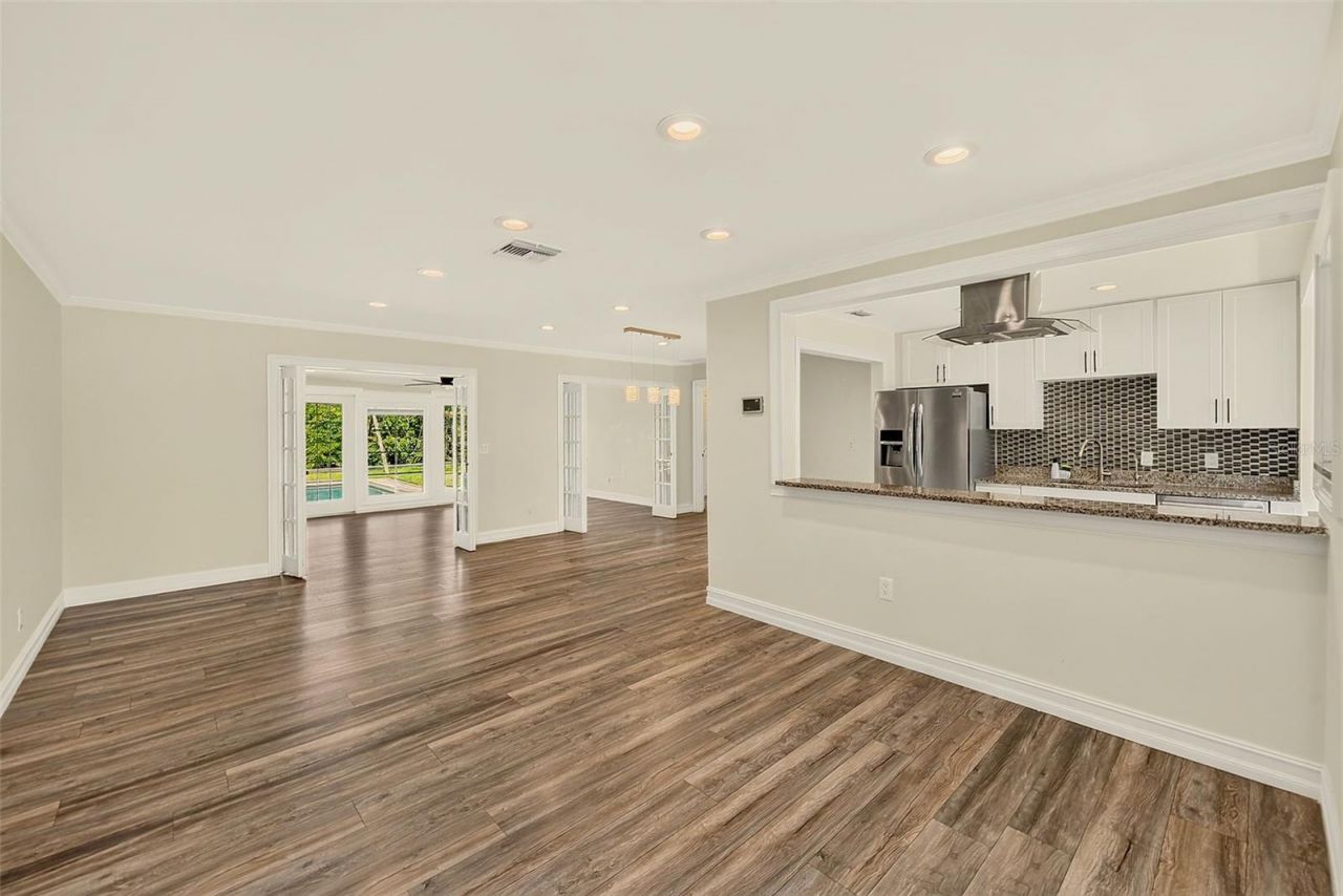 812 Willowbranch Avenue, Clearwater, FL 33764 Photo