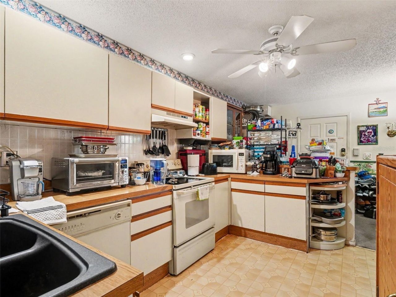 1117 68th Avenue Drive W, Bradenton, FL 34207 Photo