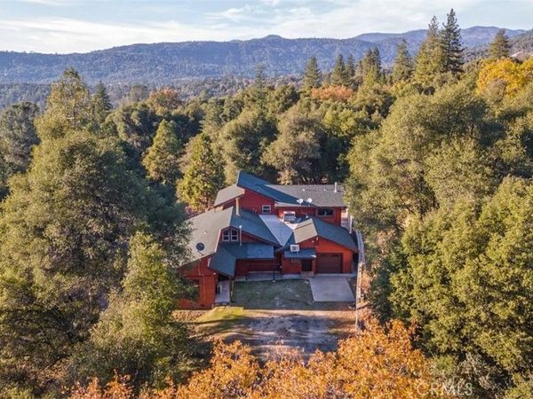 42203 Oak Lane, Oakhurst, CA 93644