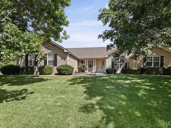 2036 Cedarwood Trail , Belleville, IL 62226