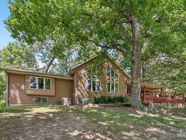 11706 Walshville Trail , Hillsboro, IL 62049