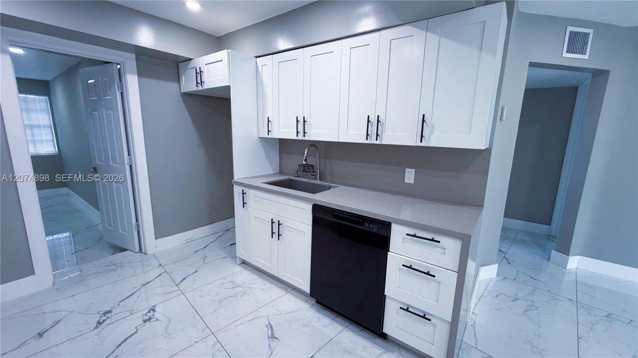 515 S 61st Ter, Hollywood, FL 33023 Photo