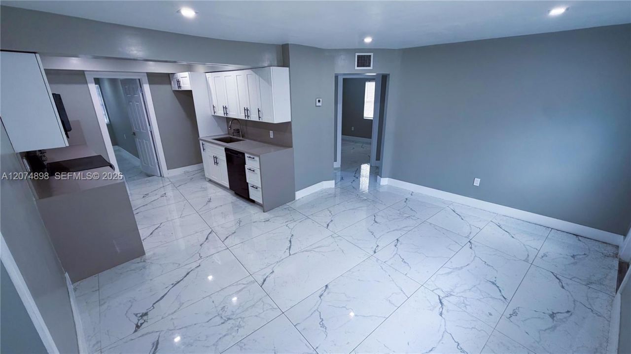 515 S 61st Ter, Hollywood, FL 33023 Photo