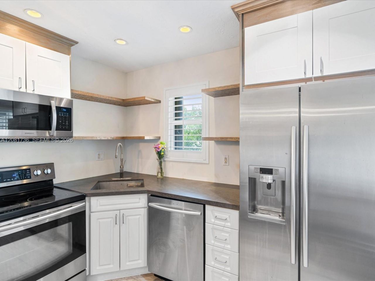 255 Sunrise Dr , Unit 307, Key Biscayne, FL 33149 Photo