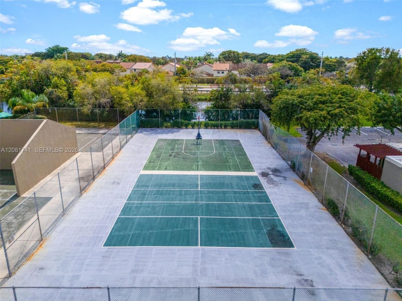 1699 W Fairway Rd , Pembroke Pines, FL 33026 Photo