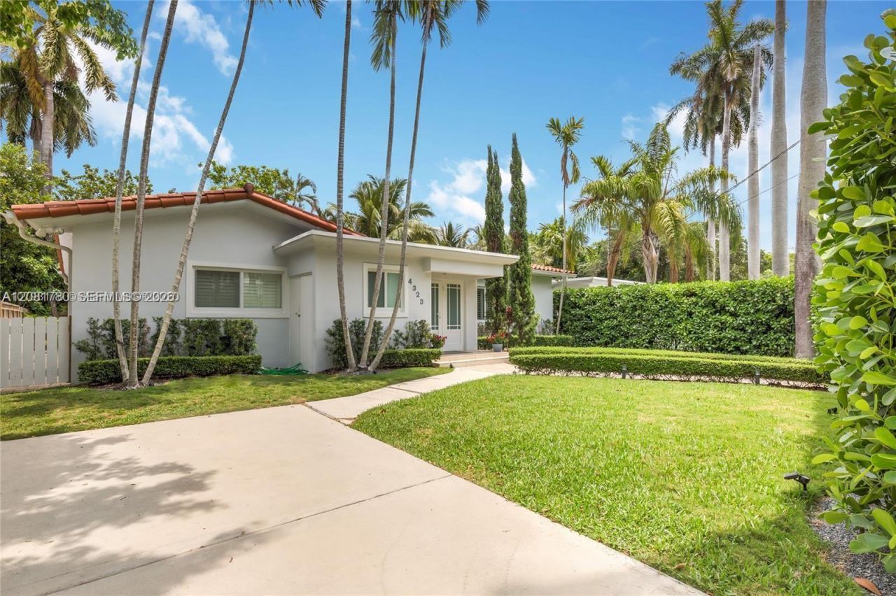 4323 N Bay Rd , Miami Beach, FL 33140 Photo