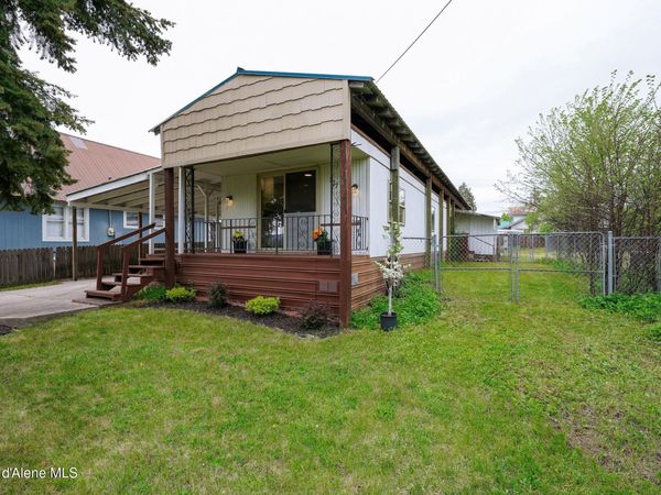 227 Summit BLVD , Priest River, ID 83856