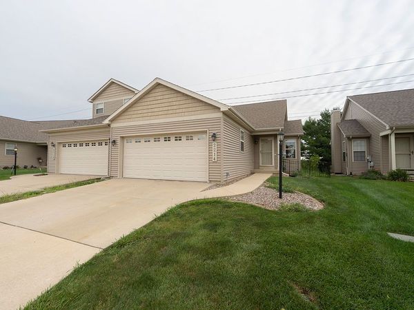 2214 Pebblebrook Lane , Urbana, IL 61802