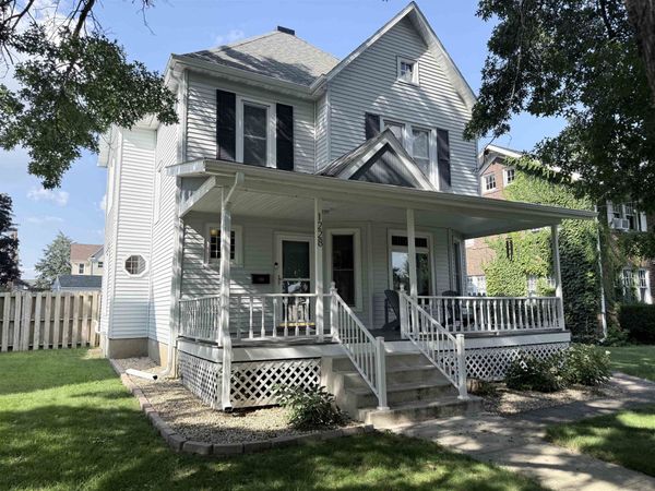 1228 W Lincoln Boulevard, FREEPORT, IL 61032
