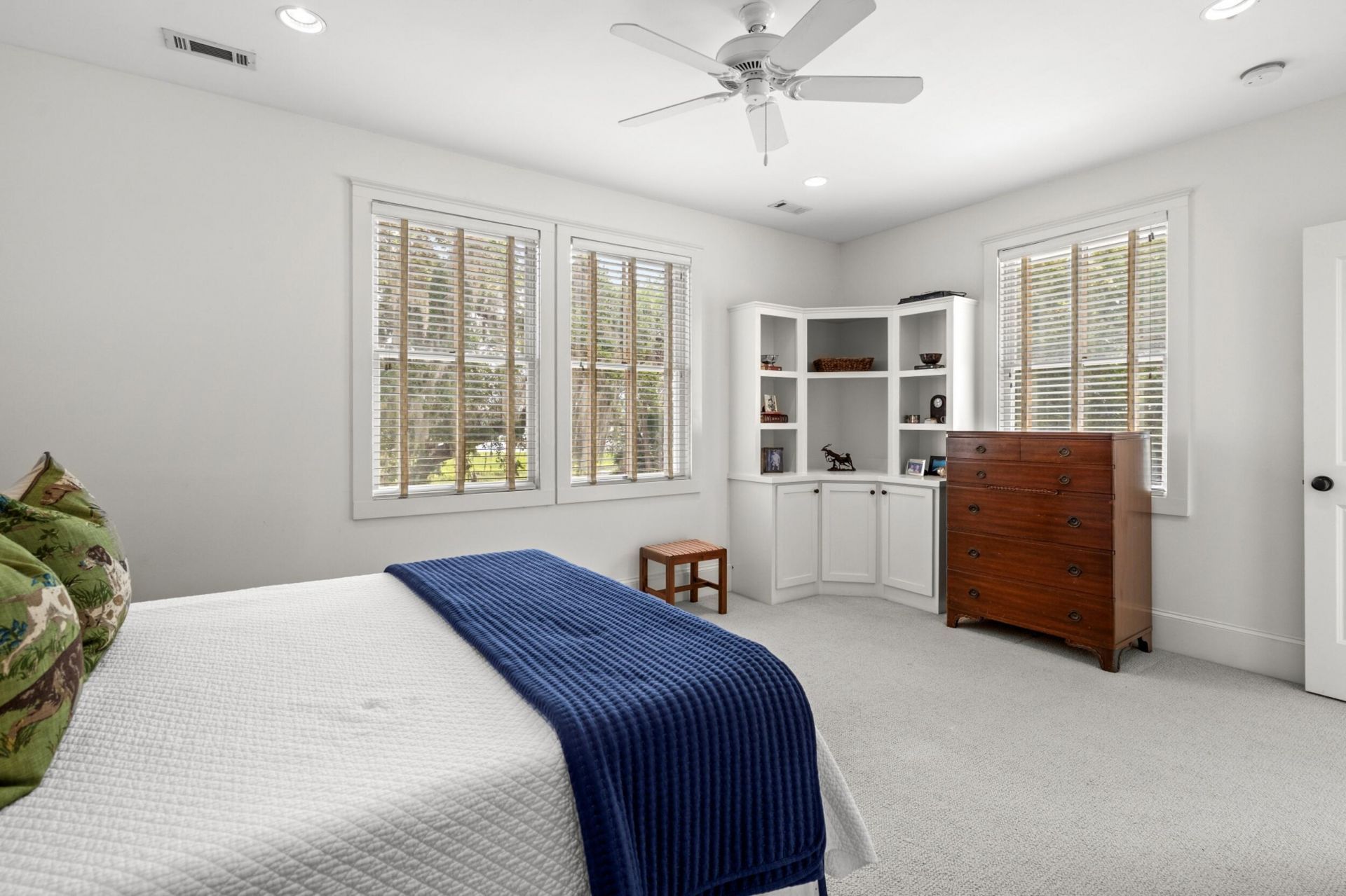28 Sheffield Avenue Photo 34