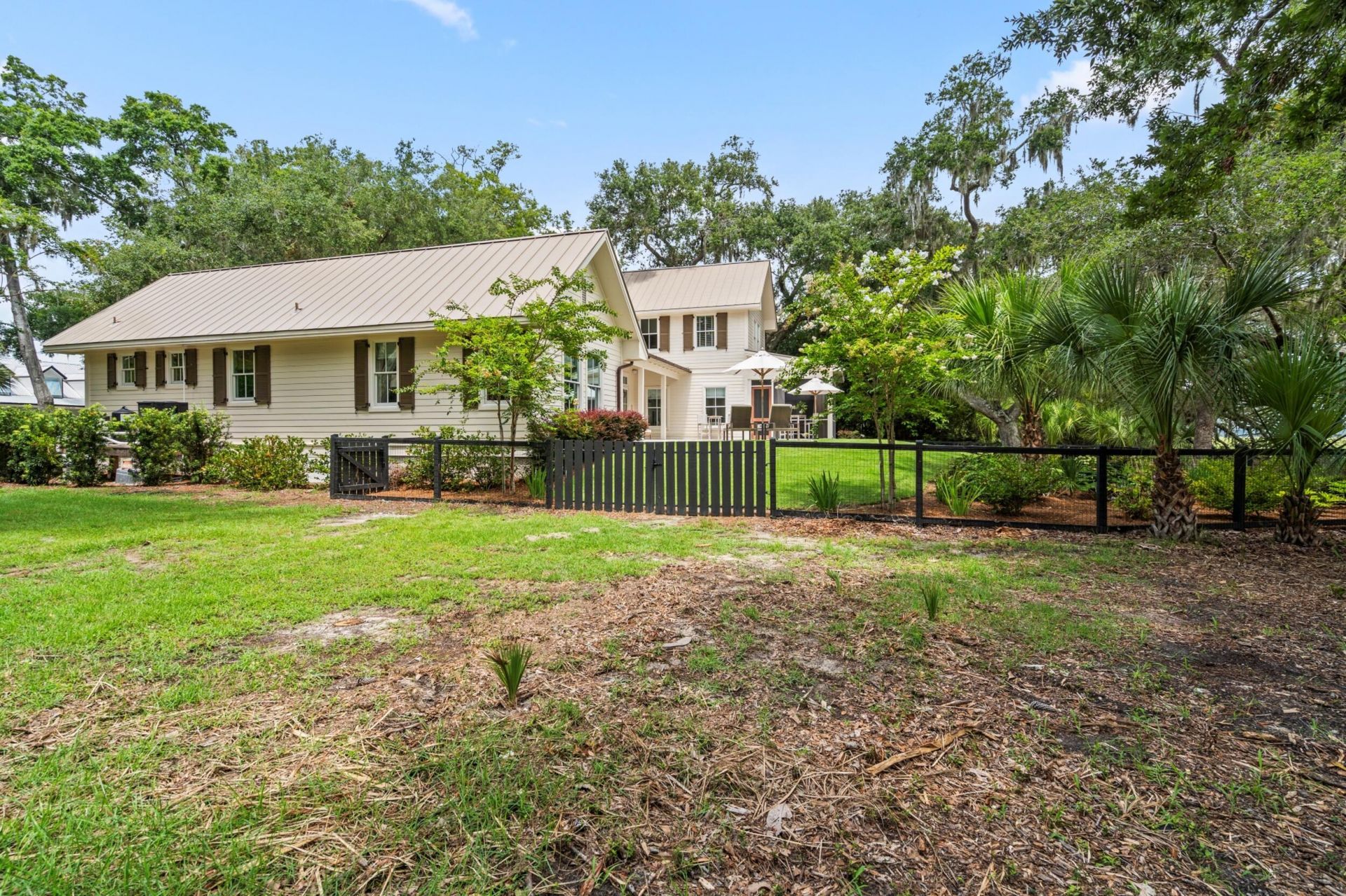 28 Sheffield Avenue Photo 50