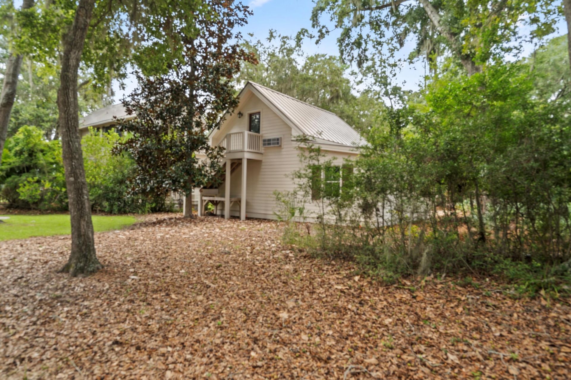 28 Sheffield Avenue Photo 52