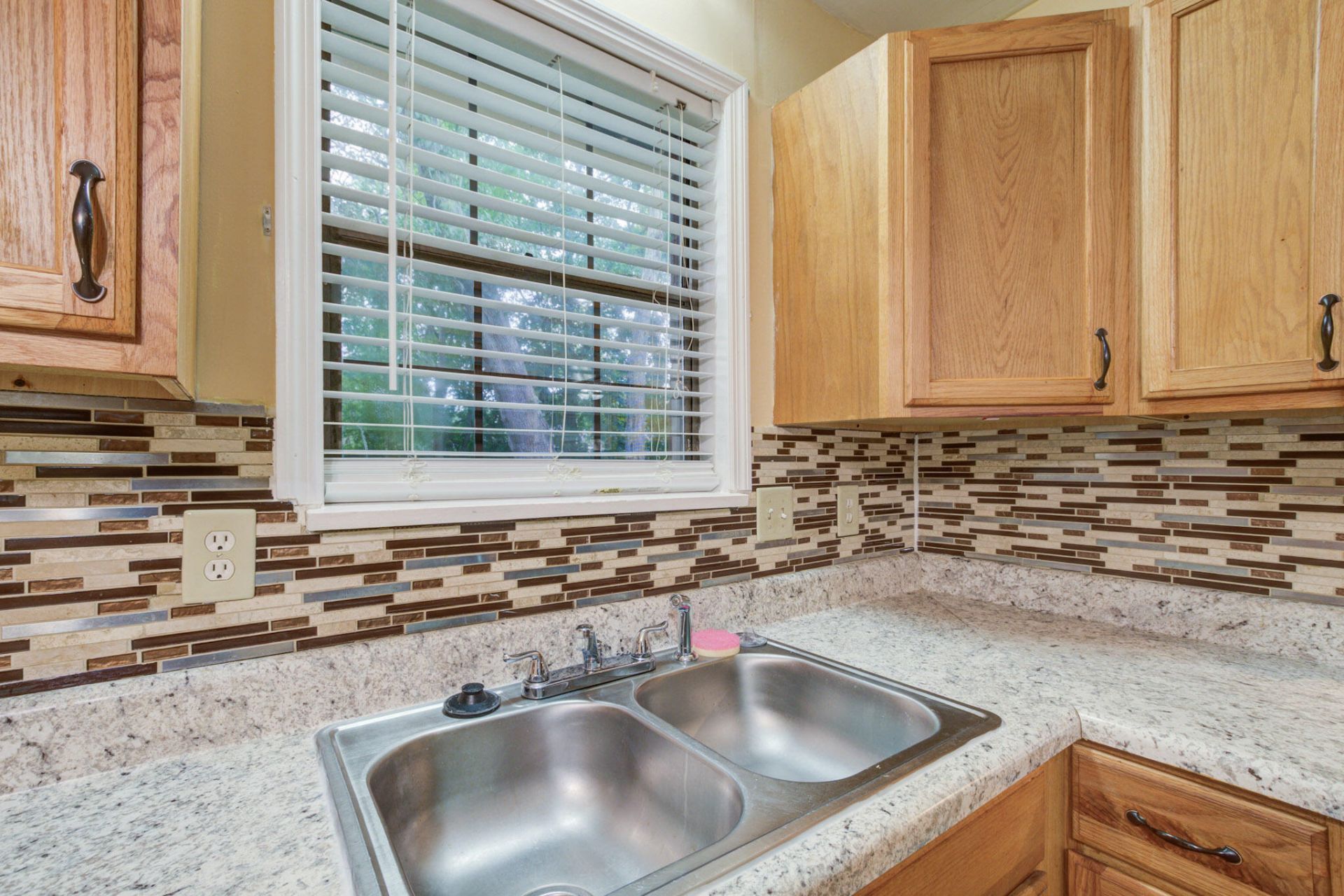 106 Carriage Court Photo 10