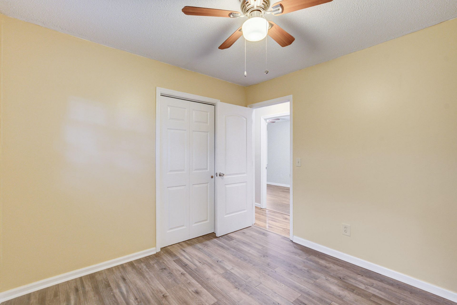 106 Carriage Court Photo 21