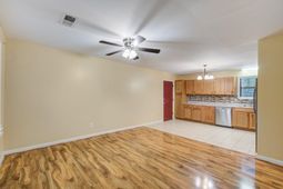 106 Carriage Court photo 4