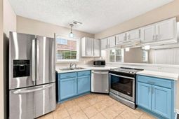 4255 Villas Dr. photo 4