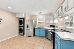 4255 Villas Dr. photo 4
