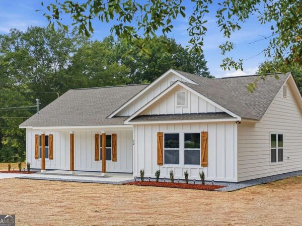 72 Hunt Street, Hiram, GA 30141