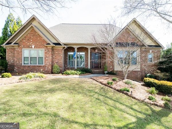 558 Sterling Water Drive, Monroe, GA 30655