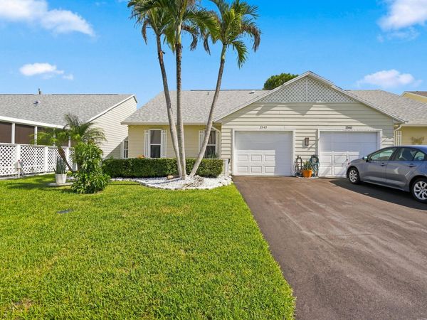2543 SE Tropical E Circle, Port St. Lucie, FL 34952