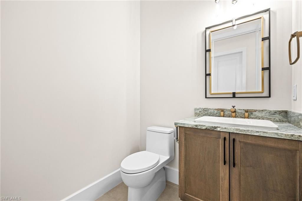 111 Montrose Dr, Fort Myers, FL 33919 Photo