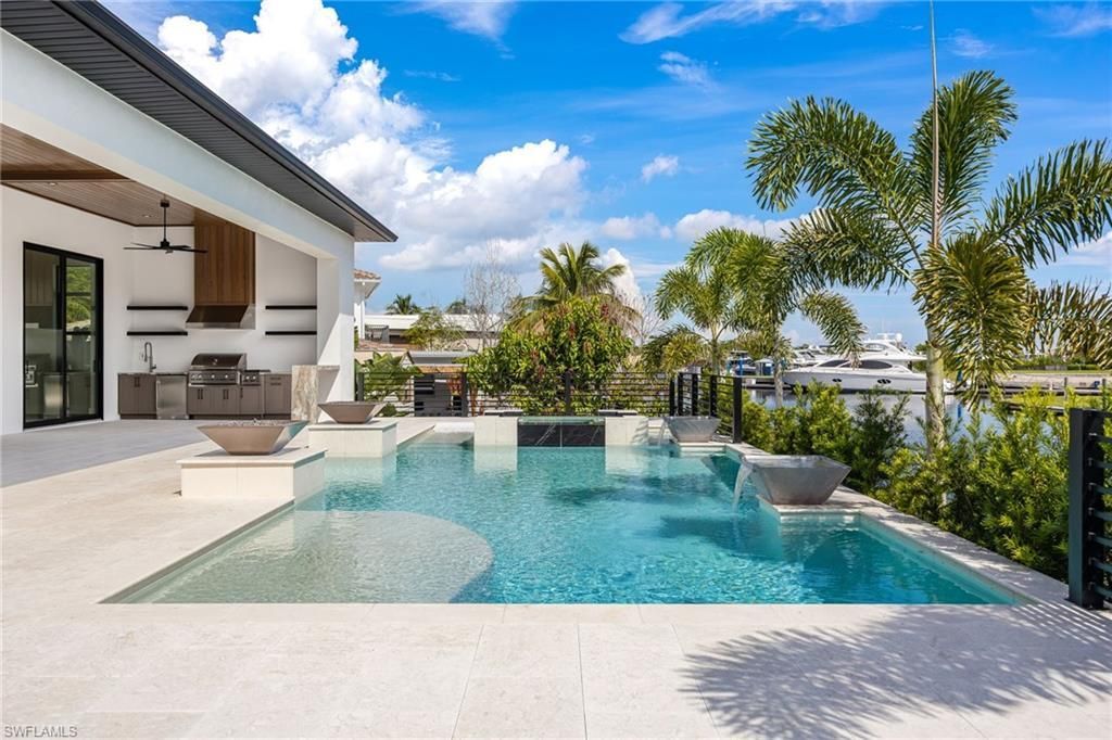 111 Montrose Dr, Fort Myers, FL 33919 Photo