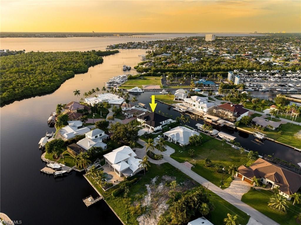 111 Montrose Dr, Fort Myers, FL 33919 Photo