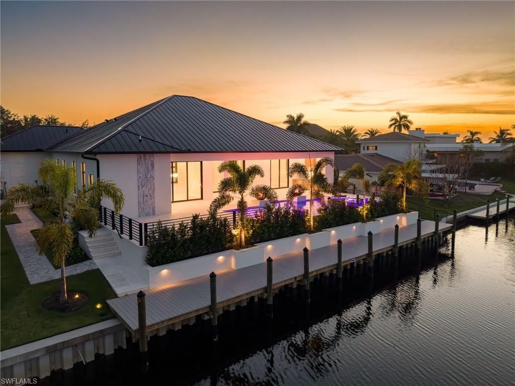 111 Montrose Dr, Fort Myers, FL 33919 Photo